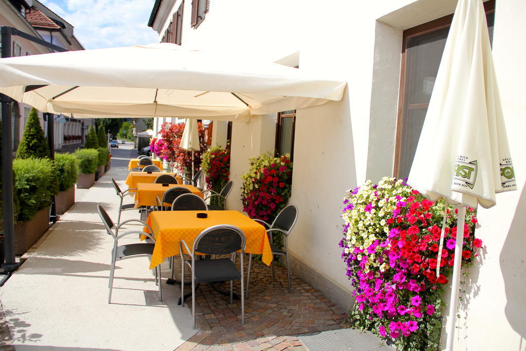 Gasthof Sonne San Lorenzo di Sebato Exteriör bild